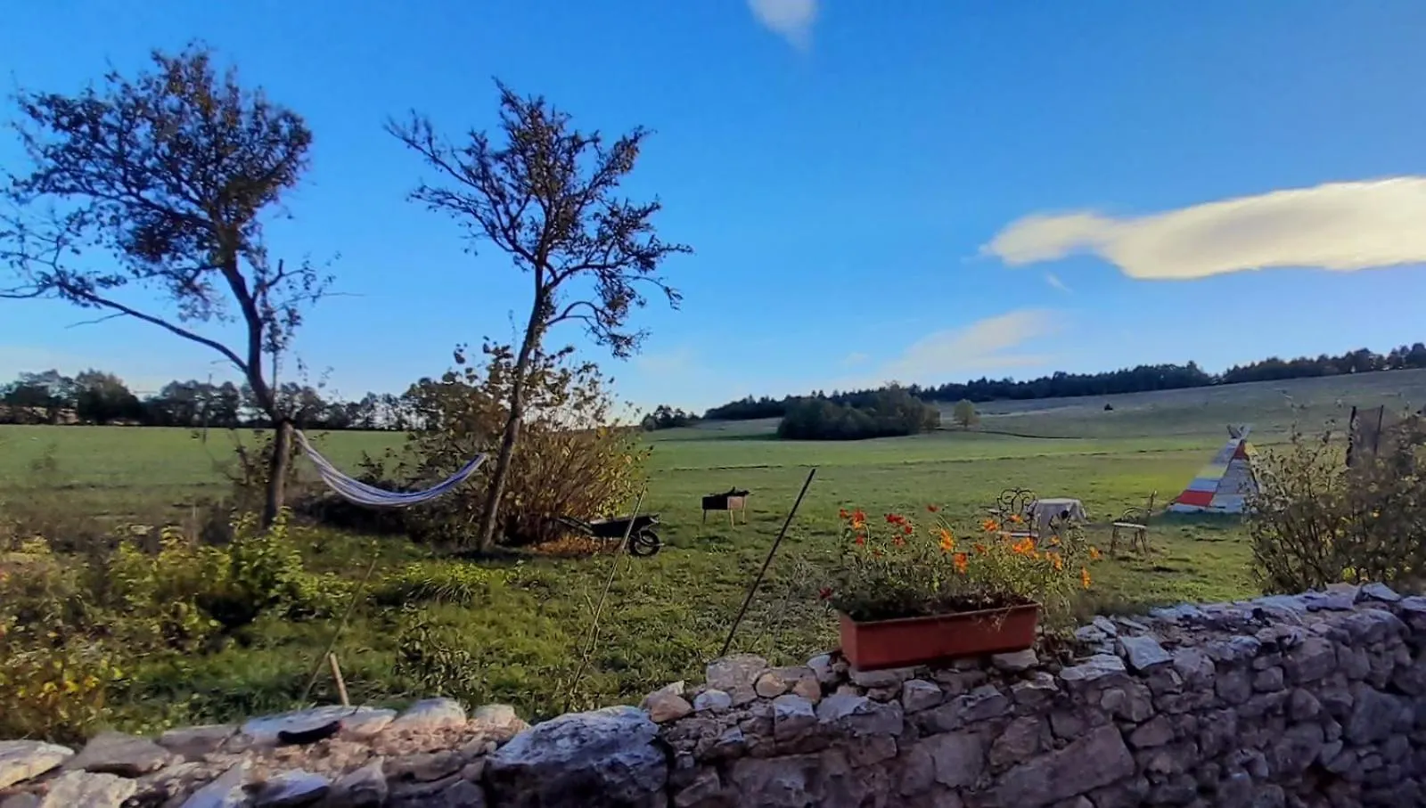 Bergerie Joy, Bienvenue Entre Ciel & Terre Guest House Saint-Christol  Saint-Christol (Vaucluse)