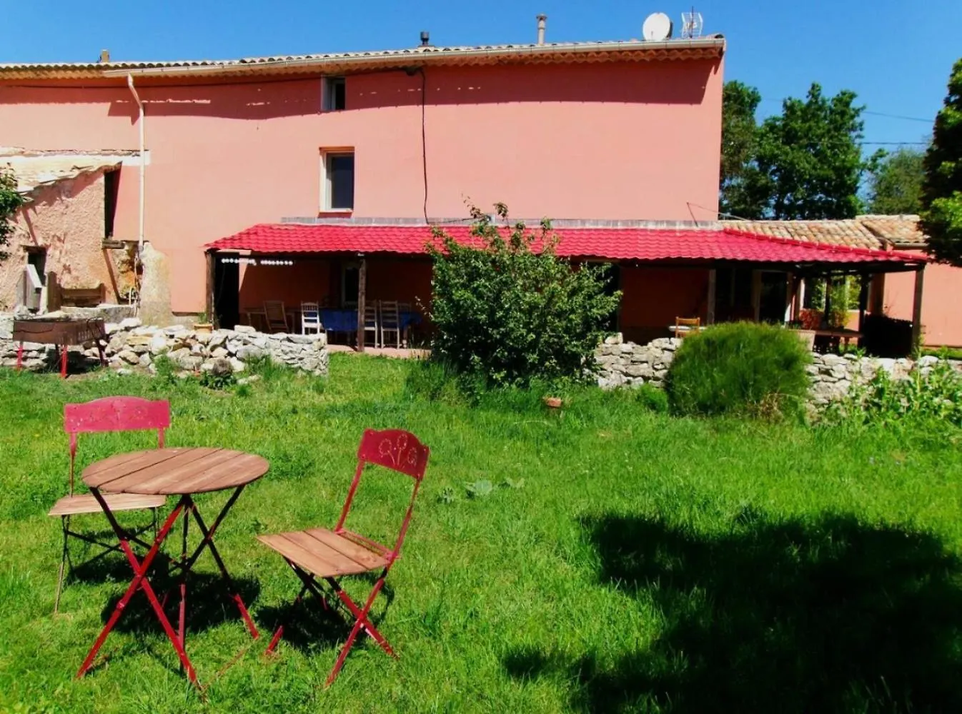 Bergerie Joy, Bienvenue Entre Ciel & Terre Guest House Saint-Christol  0*, Saint-Christol (Vaucluse)